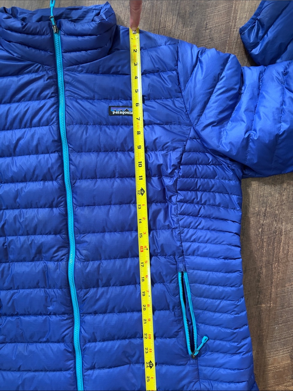 Patagonia Women’s Down Sweater Blue Puffer Jacket with Teal Trim - Picture 12 of 13